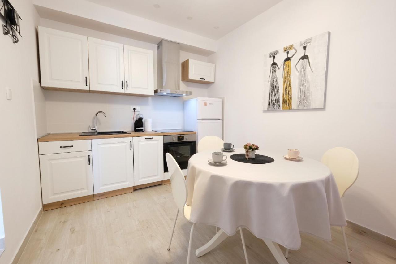 Apartment Smile Solin Eksteriør billede
